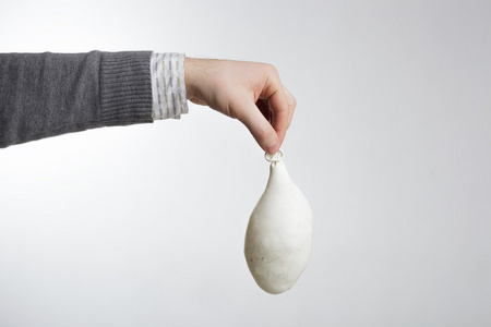 泄了气的气球图片