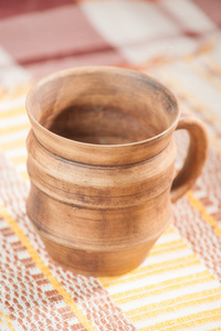 传统的手工制作的杯