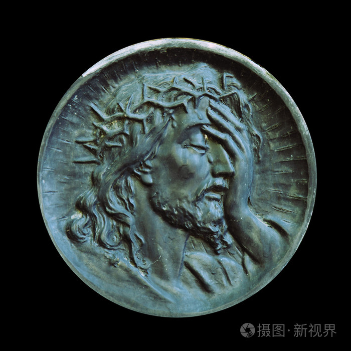 耶稣基督荆棘冠雕像的脸