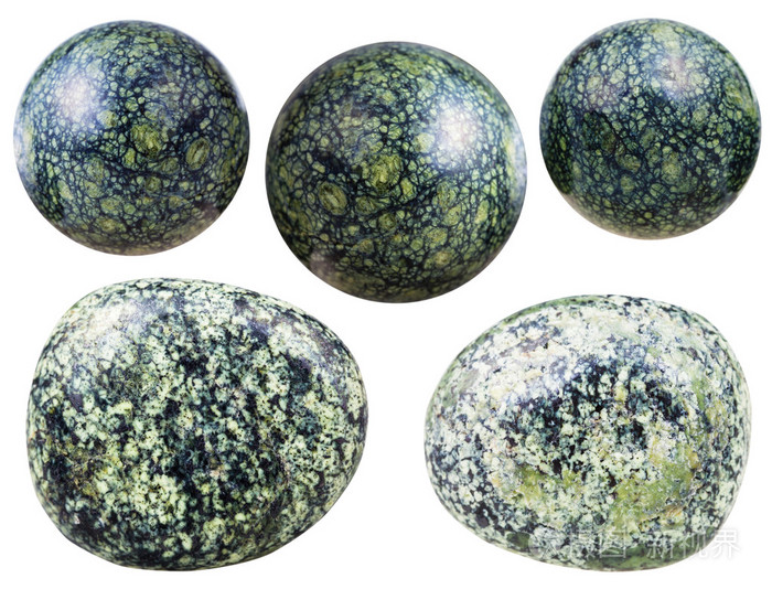 重挫蛇纹石 (蛇纹) 宝石一套