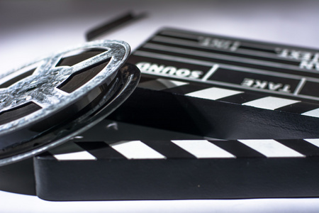 拍电影图标在明亮的背景上拍电影照片