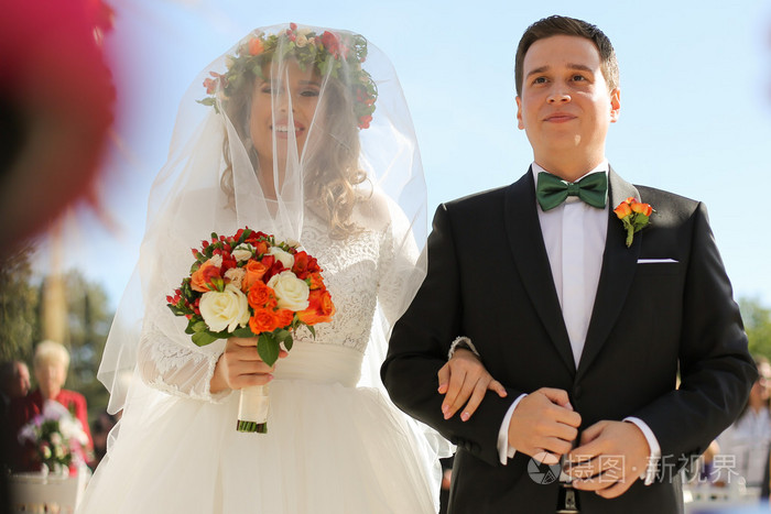 婚礼感恩爸妈的诗句_婚礼上煽情话新郎_天才宝宝全能妈味下载总裁爹