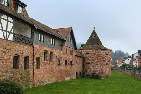 Budingen 在墙上。德国