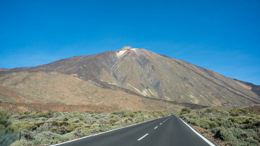 泰德火山喷口的路