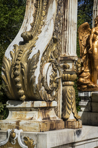 在塞戈维亚的宫殿里的喷泉