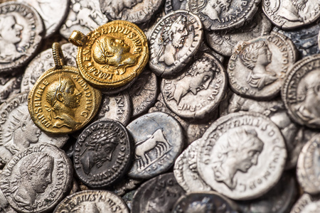 在罗马帝国时期的古钱币