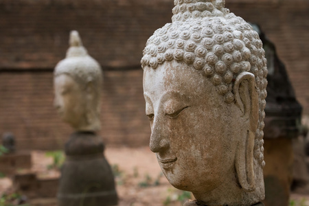 在梧 清迈 旅游泰国寺佛像