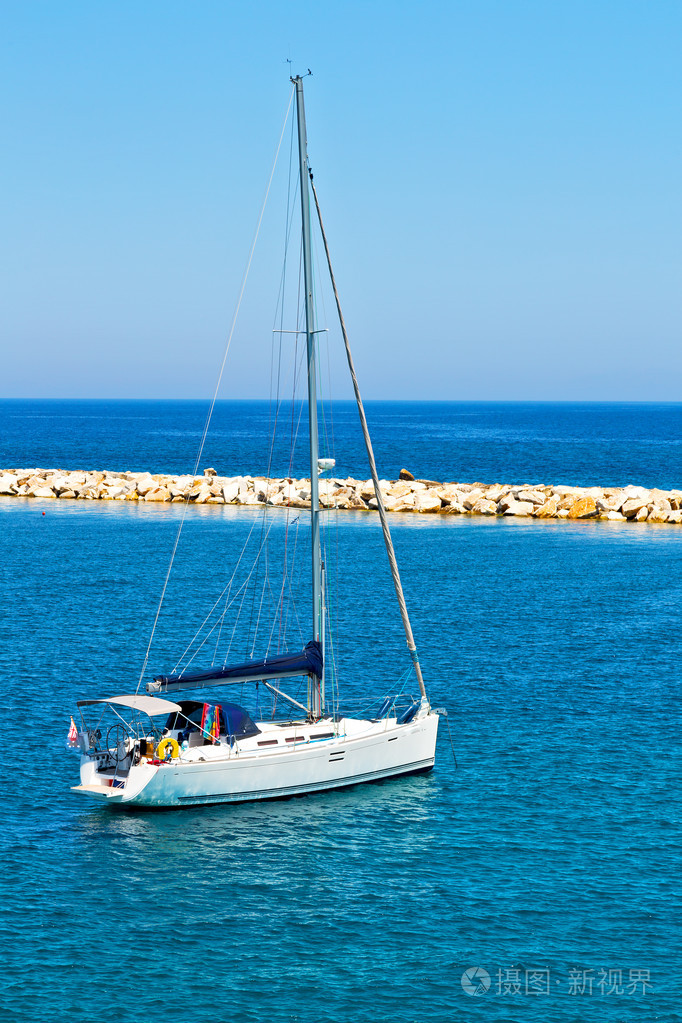 泡沫和泡沫船天空