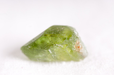 hauyne镁橄榄石矿物标本照片