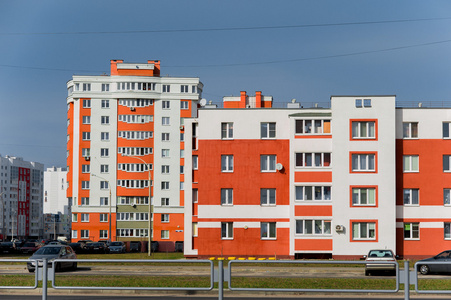 瓦楞板房子在白俄罗斯戈梅利市