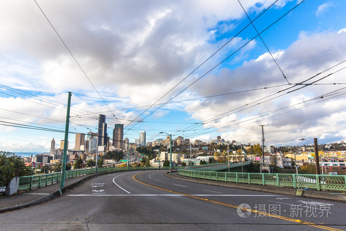 西雅图的道路交通城市景观和天际线