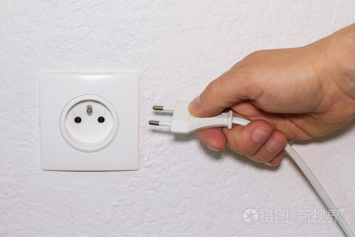 手插线插座