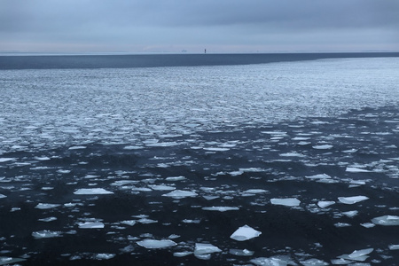 漂浮冰流