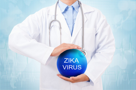 医生抱着 zika 标志