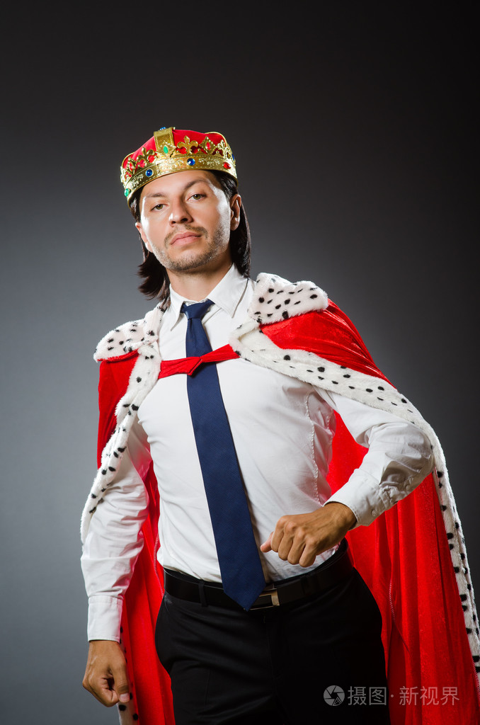 年轻国王皇家概念的商人