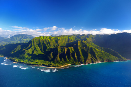 壮观的 Na Pali 海岸的视图