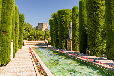 喷泉和阿尔卡德洛斯  雷耶斯洛斯克里斯蒂亚，科尔多瓦，安达卢西亚省西班牙花园