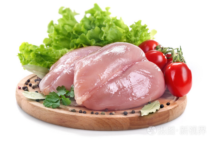 新鲜的白鸡胸肉