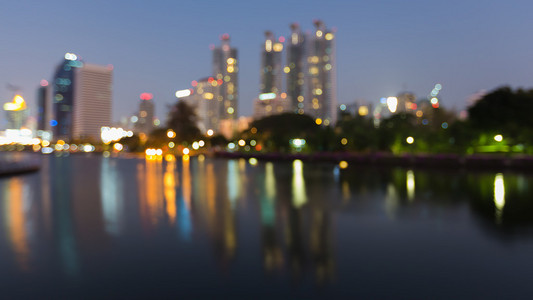 办公大楼迷离的灯光，抽象背景夜景