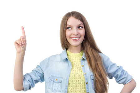 美丽小女孩微笑着举起食指照片