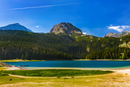 黑湖 Crno 湖 在杜尔米托尔黑山