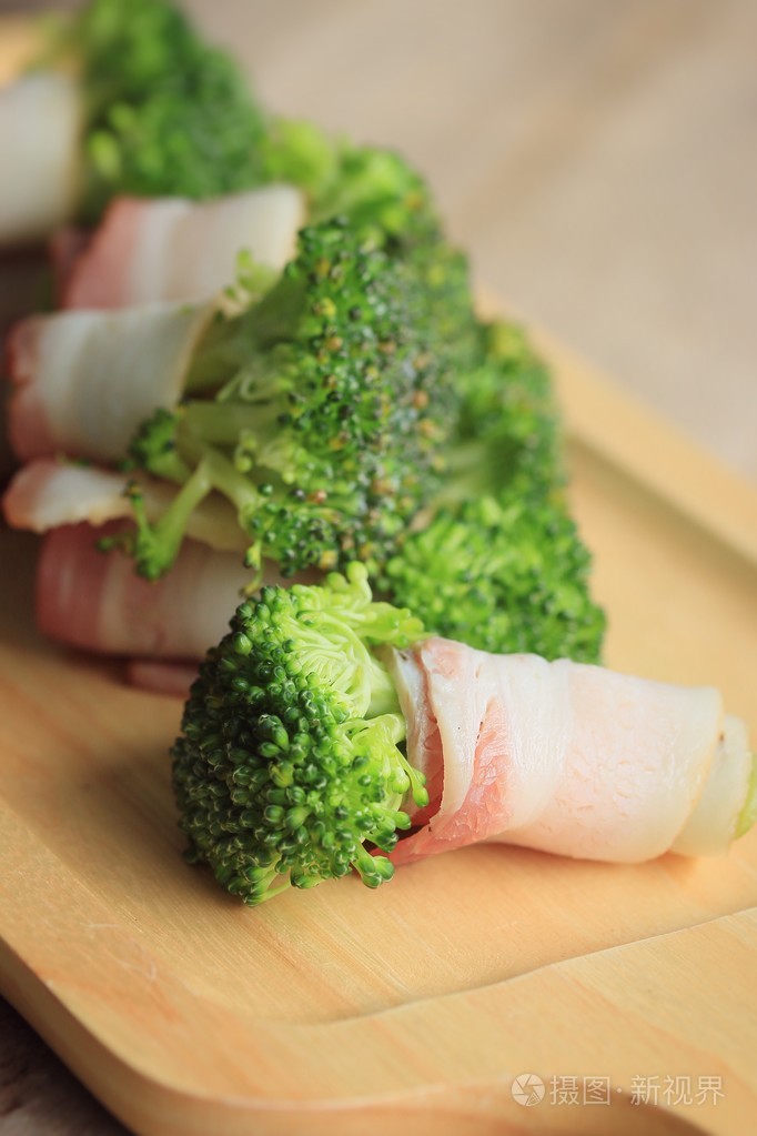 培根卷蔬菜西兰花