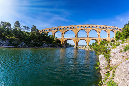 渡槽 pont du gard