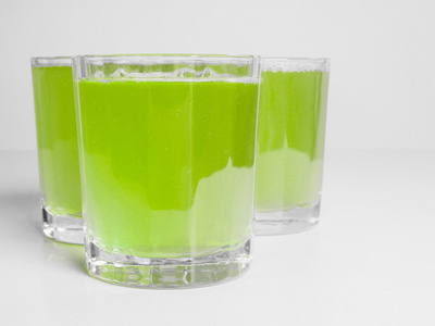 绿色苹果汁图片