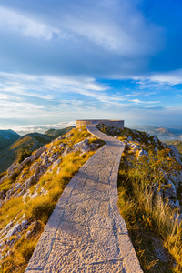 在日落时黑山 Lovcen 山国家公园