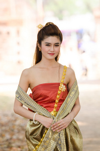 泰国女子穿着传统