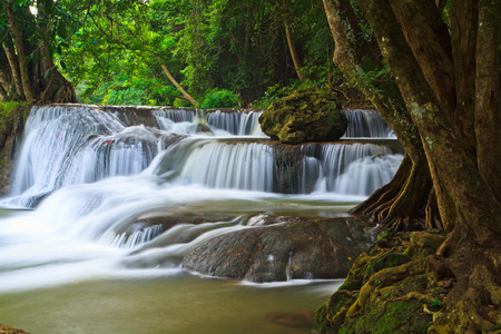 泰国园的夏天瀑布