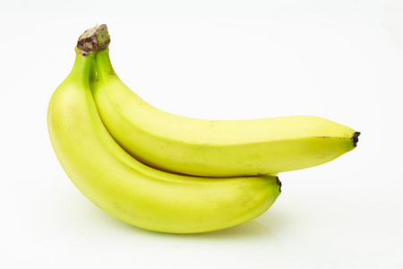 串新鲜香蕉，白色背景上