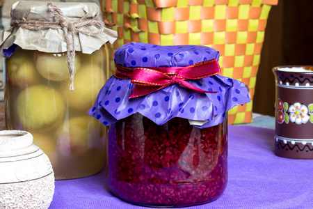 水果果酱瓶图片