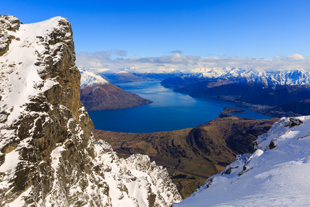 弗兰克顿和湖 Wakatipuqueenstown，新西兰的鸟瞰图