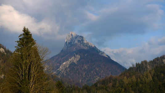 阿尔卑斯山的大山峰