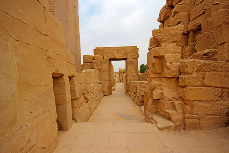 Anscient 卡纳克神庙卢克索被毁的底比斯埃及