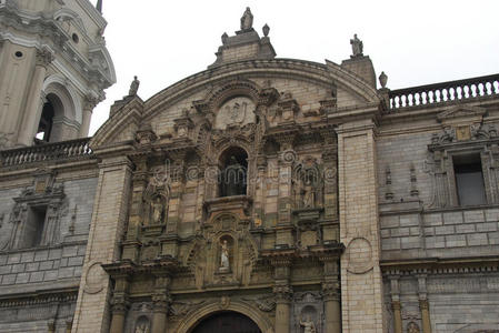 秘鲁利马的巴西里卡大教堂