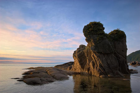 海滨 美丽的 自然 海景 浪漫的 天空 傍晚 岩石 阳光