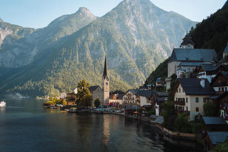 奥斯特特村在阿尔卑斯山黄昏，奥地利