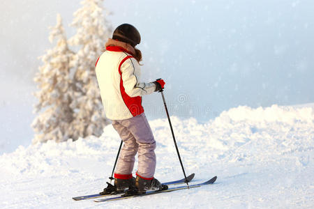 假日 乐趣 兴奋 欧洲 运动 娱乐 阿尔卑斯山 滑雪 滑雪者