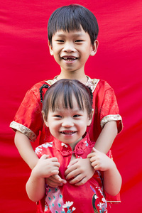 传统上的中国男孩和女孩