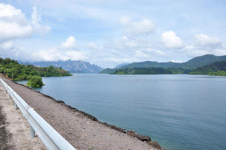 路堤 自然 生态学 混凝土 水坝 森林 流动的 盖茨 卡奥