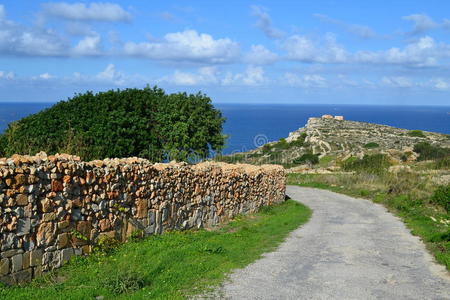 马耳他海边美丽的徒步旅行路