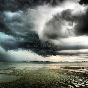 积云 现象 阳光 海洋 傍晚 单色 地平线 暴风雨 风景