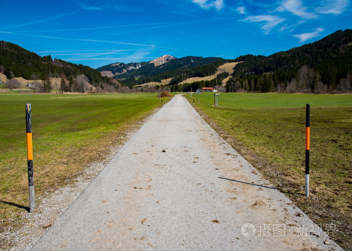 在巴伐利亚的精彩小窄路