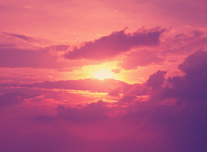 红色夕阳背景美丽的红色夕阳的天空.自然背景照片