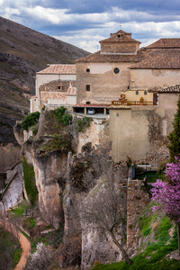 昆卡，卡斯蒂利亚拉曼恰，西班牙，挂的房子