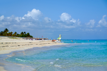 在古巴的巴拉德罗的美丽的海滩