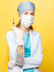 护士用注射器和文件夹
