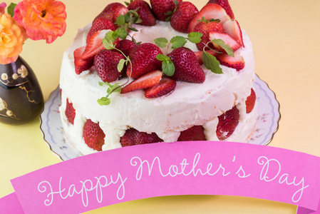 自制美味的草莓蛋糕母亲节
